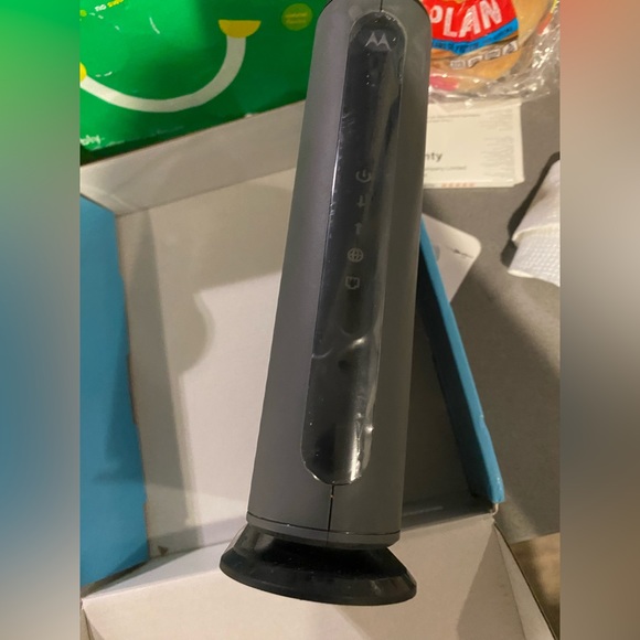 Motorola MB7621 Cable Modem Approved by Comcast Xfinity, Cox Spectrum DOCSIS 3.0 - Picture 8 of 10